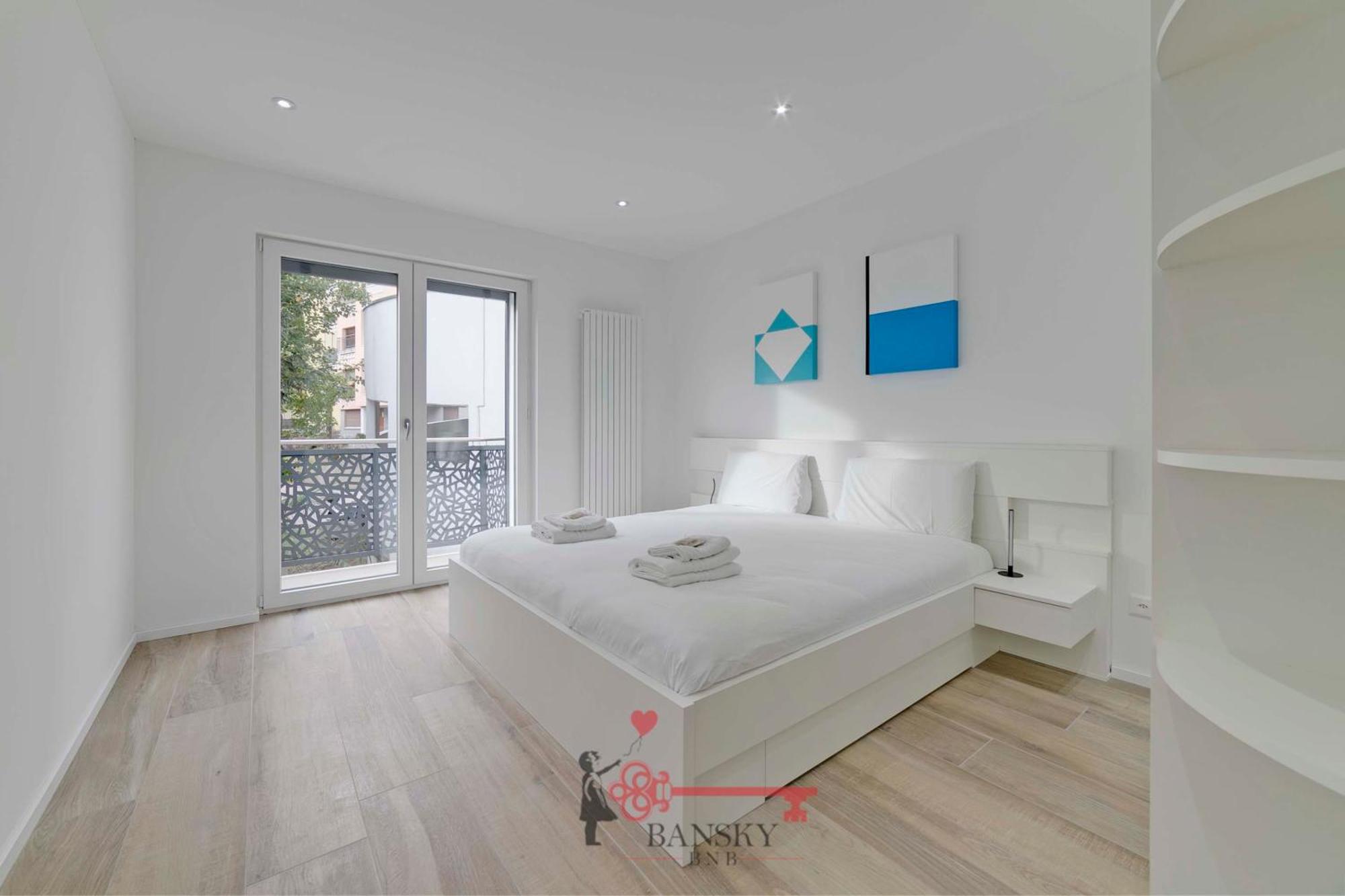 Home Sofia Room 2 - Modern Station -By Easylife Swiss Лугано Екстер'єр фото