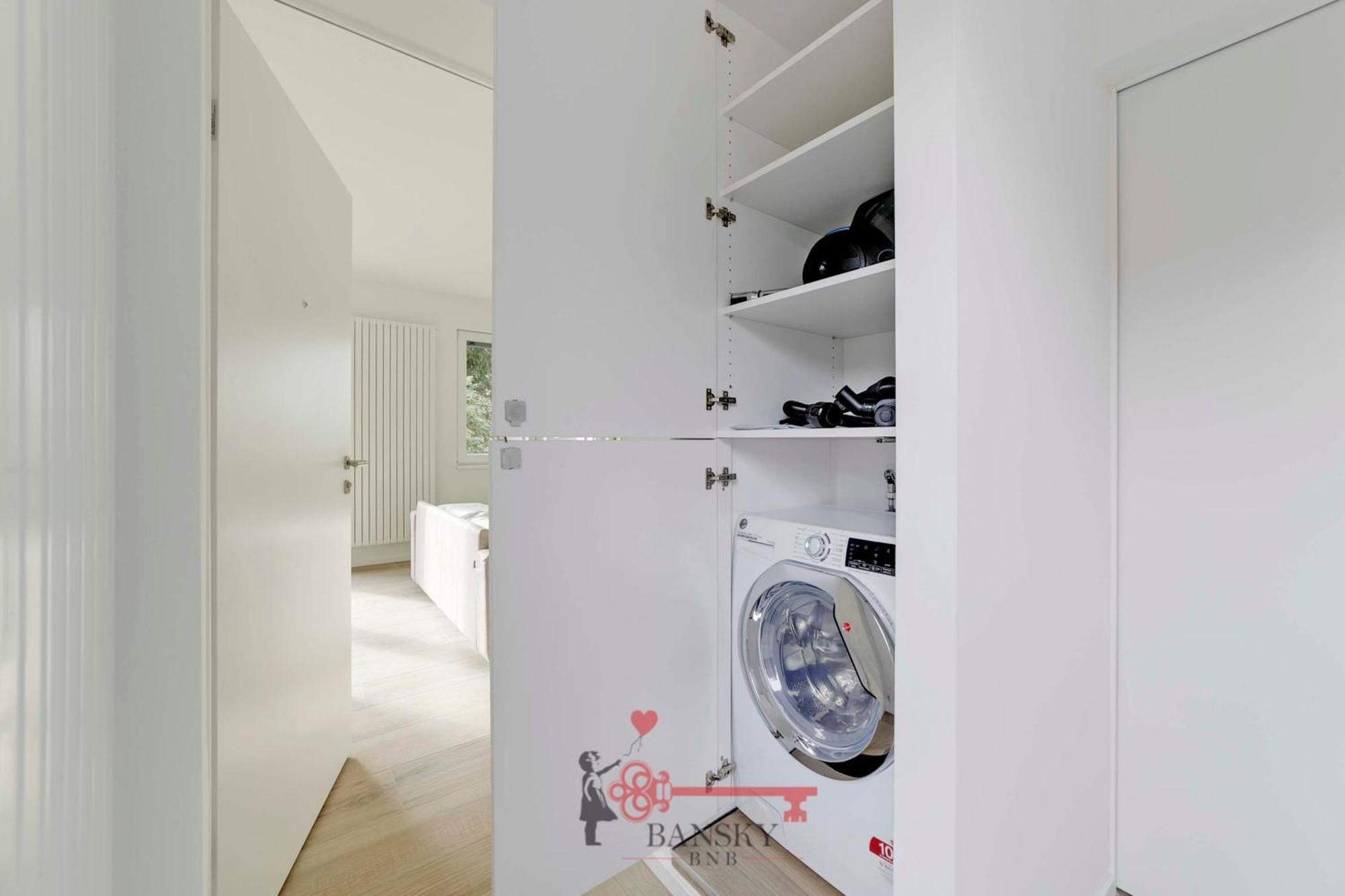 Home Sofia Room 2 - Modern Station -By Easylife Swiss Лугано Екстер'єр фото